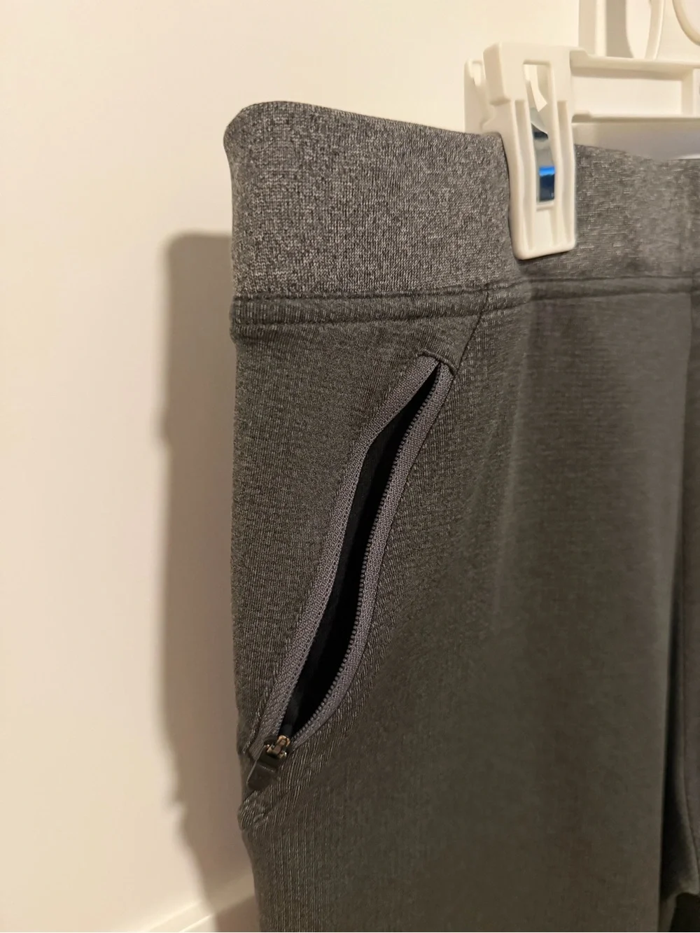 Hylete Charcoal Performance Shorts | Men’s Medium | Athletic Training Shorts - Picture 5 of 9